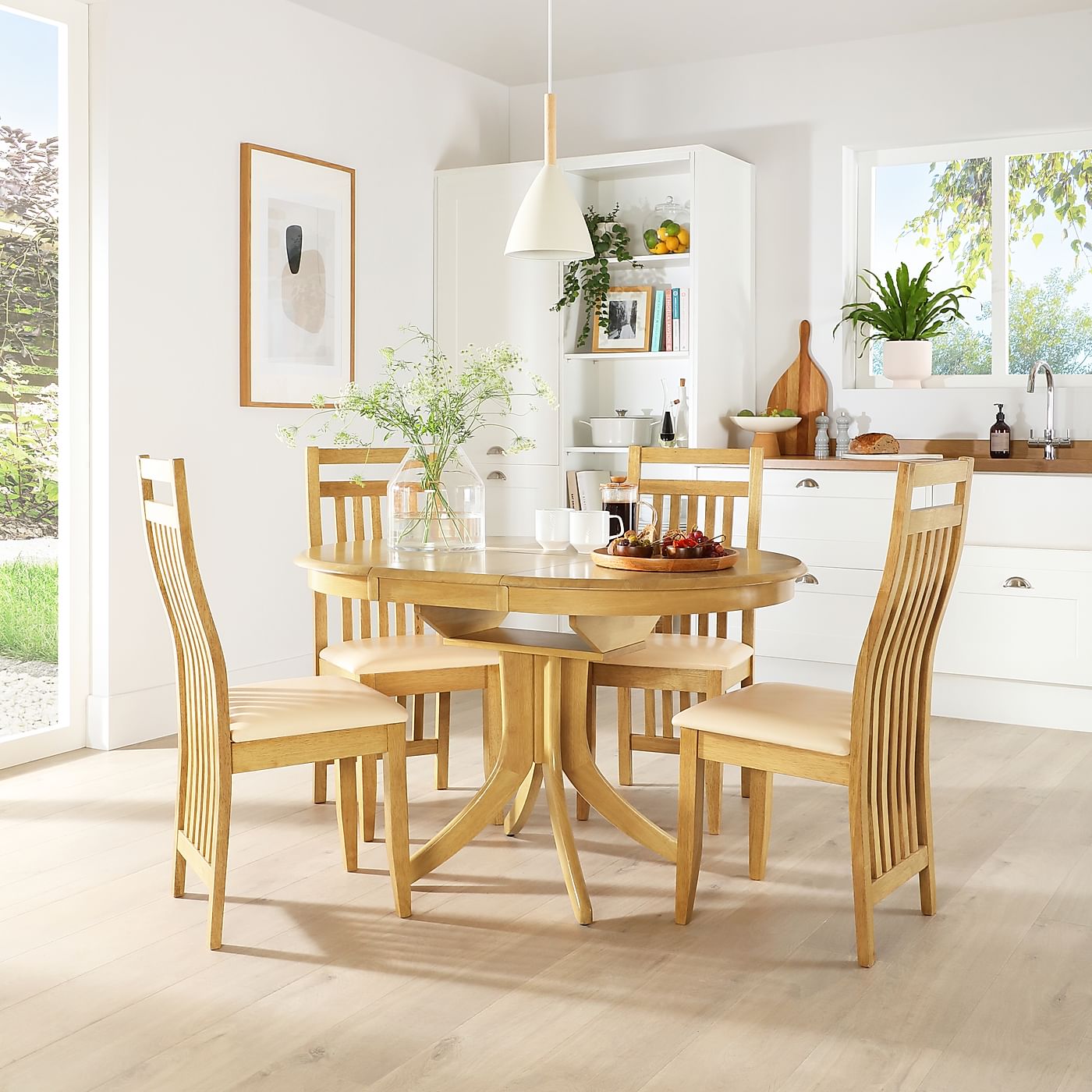 Hudson Round Oak Extending Dining Table with 4 Bali Chairs ...