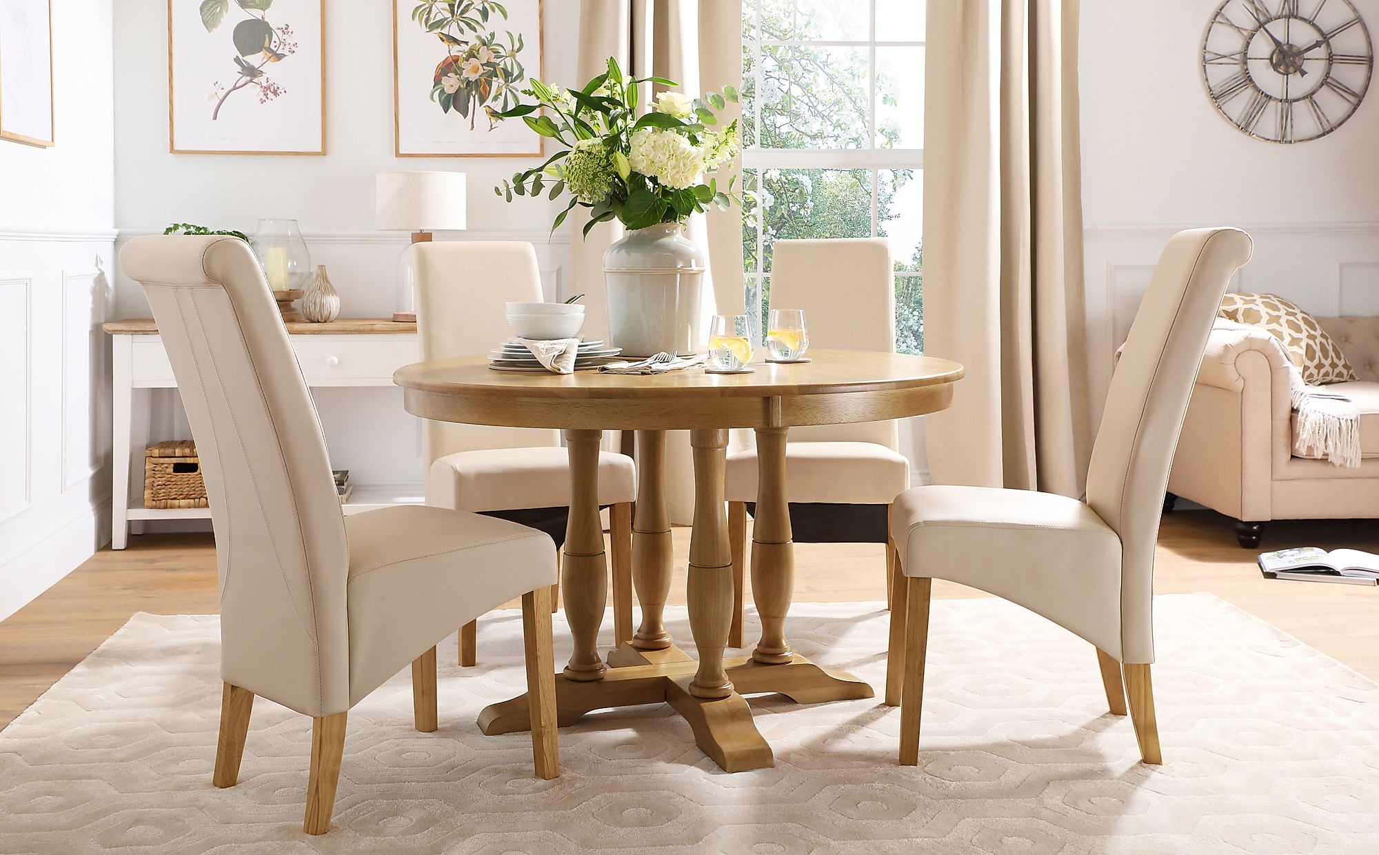 Highgrove Round Oak Wood Dining Table With 4 Richmond Cream