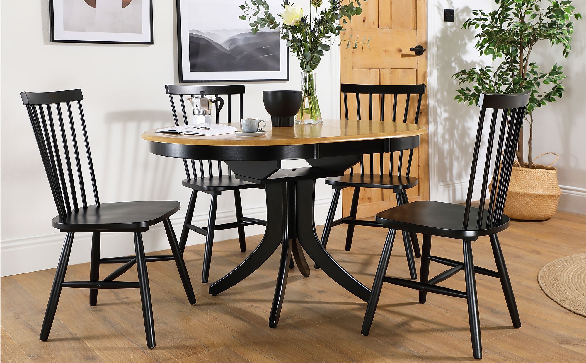 Hudson Round Painted Black and Oak Extending Dining Table with 6 Pendle