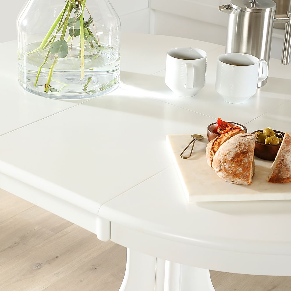 Hudson Round Extending Dining Table 4 Bewley Chairs White Wood