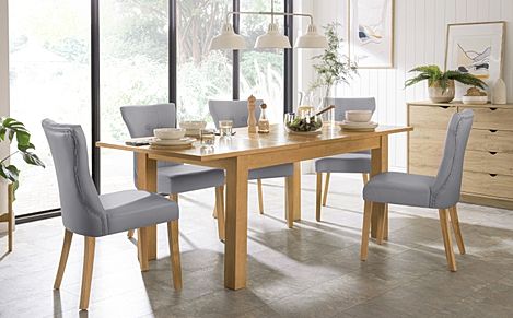 Hamilton 150-200cm Oak Extending Dining Table with 4 Bewley Light Grey Leather Chairs