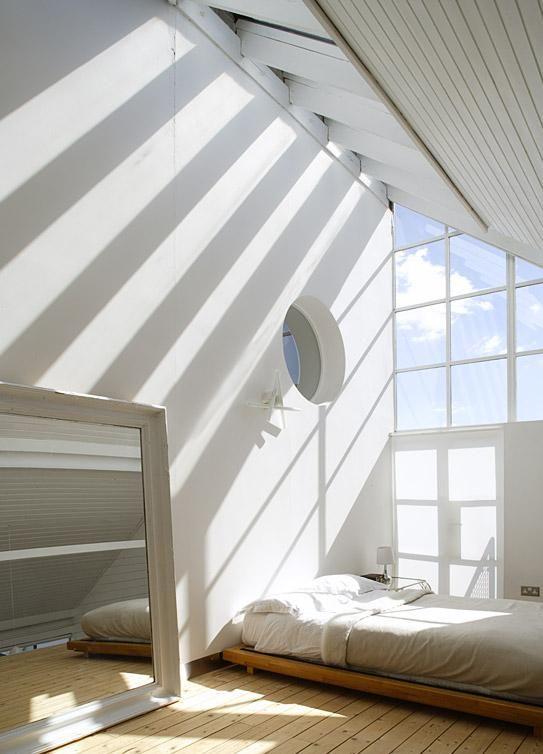 How To Lay Out Your Bedroom Furniture Choice