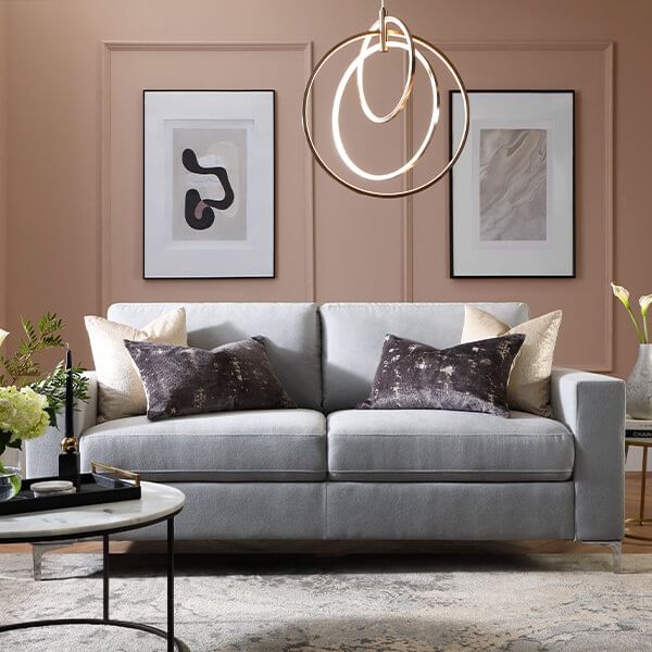 How to decorate with Mocha Mousse