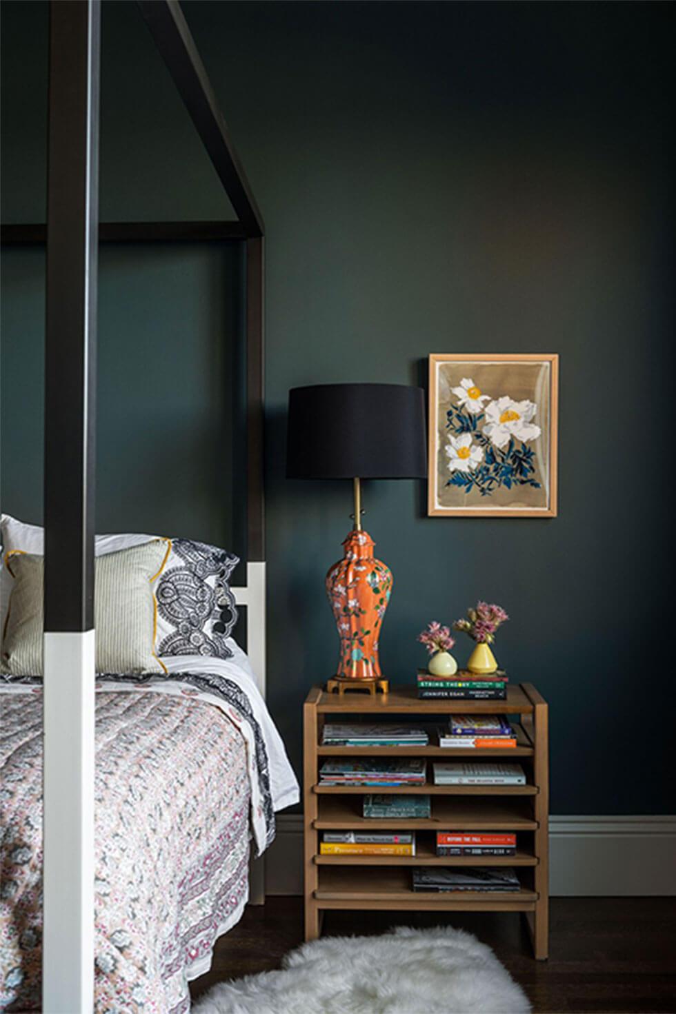 Dark emerald green cosy bedroom.