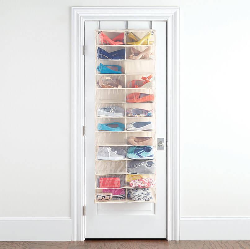 Hanging organiser behind a door for shoe storage