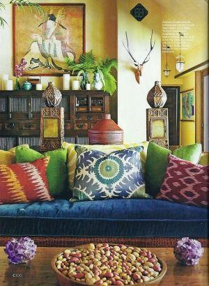 Multicoloured decor and elements.