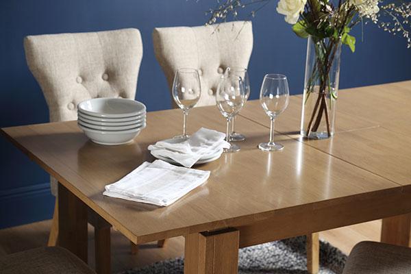 Bali extending table set