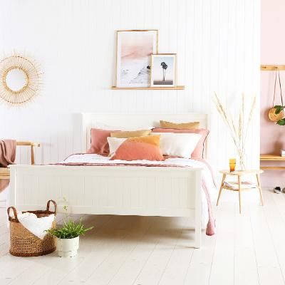 5 sweet ways to use summery pastels for a holiday feeling at home