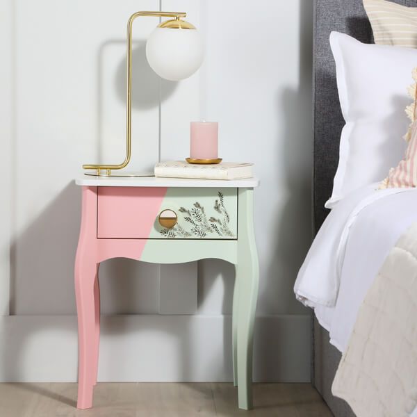 A Pinterest-worthy bedside table makeover