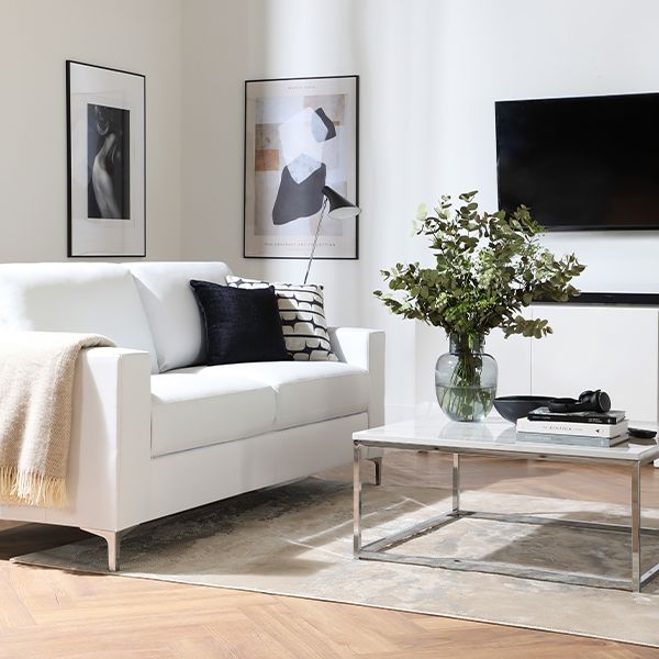 How to style modern sofas in 5 elegant ways