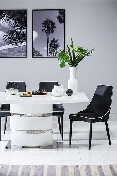 Komoro White High Gloss Dining Table with 4 Modena Black Chairs